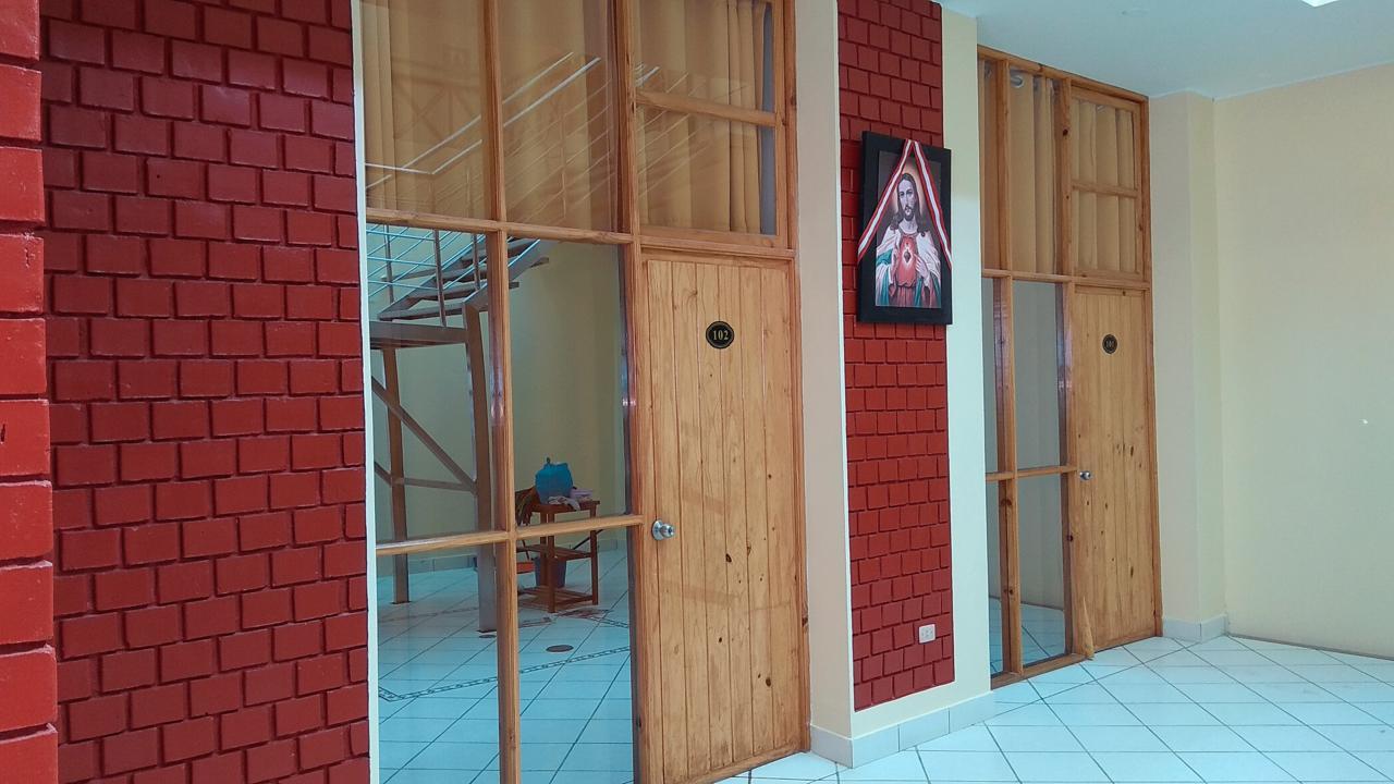 Hotel Cocos Inn อิกา ภายนอก รูปภาพ